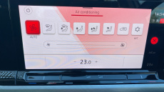 Volkswagen Golf 1.5 eTSI 150 Life 5dr DSG Petrol Hatchback